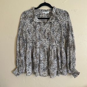 EUC Rose+Olive smocked blouse